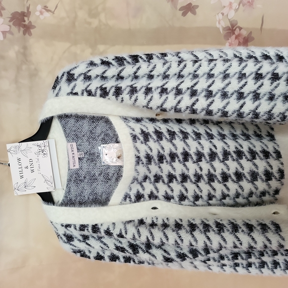 NWT 2pc cardigan sweater set - Picture 5 of 6